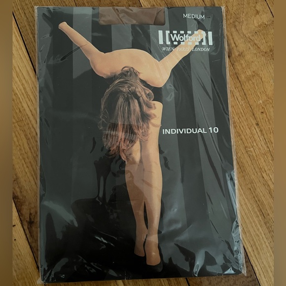 WOLFORD Individual 10 Tights in Honey Size Medium - Picture 2 of 4